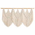 Makramee Wandbehang 120 cm x 90 cm aus Baumwollkordel in Creme mit Holzstab im Boho Stil